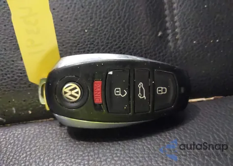 2014 Volkswagen Touareg 3.6L Sport z USA, uszkodzony, nr VIN WVGEF9BP5ED012353